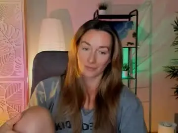 Chaturbate Live Sex of save_the_qween