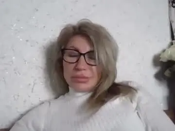 Chaturbate Sex Cam of fox_red_lady7