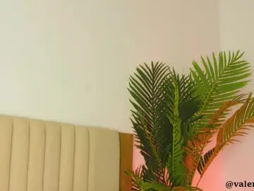 Chaturbate Adult Video Chat of valery_swan1