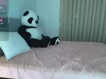 Chaturbate Live Sex of angel_danm_milf