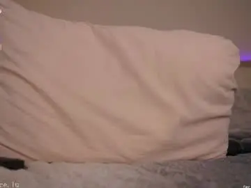 Chaturbate Live Sex Cam of alicelu_