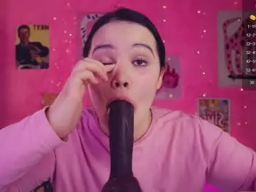 Chaturbate Live Sex Cam of chery_lady22