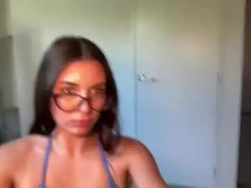 Chaturbate Live Sex Cam of mollyy2006