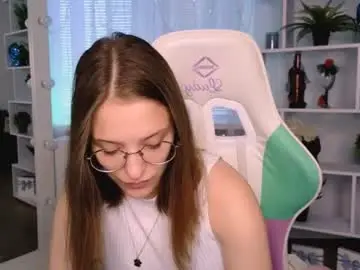 Chaturbate Free Live Porn of miranda__low