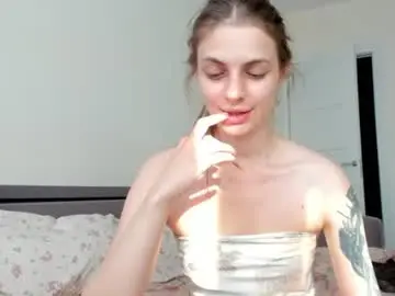 Chaturbate Live Sex Cam of ju_lii