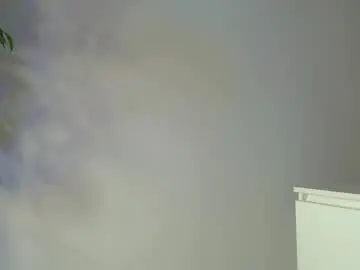 Chaturbate Live Sex Cam of trixie_taylor