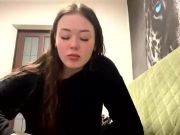 Chaturbate Live Sex Cam of bella_dolletares