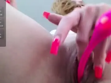 Chaturbate Watch Live Sex Cams of kittyloffe