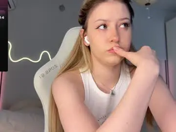 Chaturbate Live Sex Cam of kittyloffe