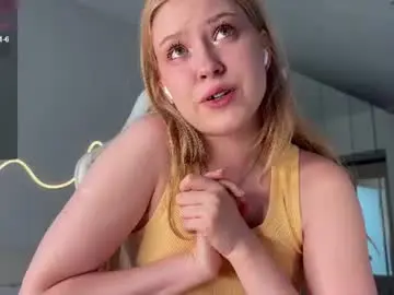 Chaturbate Live Sex Cam of kittyloffe