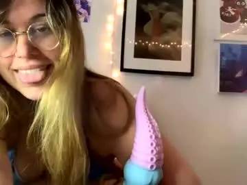 Chaturbate Watch Live Sex Cams of pokeh03