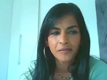 Chaturbate Live Sex Cam of indiansavage1