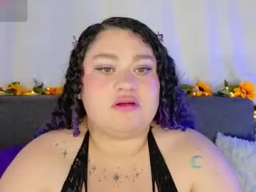 Chaturbate Live Sex Cam of lunitaa_0