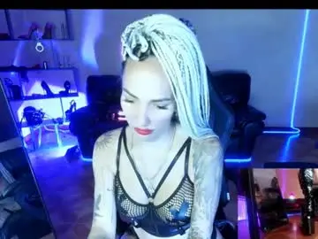 Chaturbate Private Sex Chat of monicamaxwell2