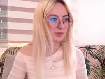 Chaturbate Free Porn Cam of anttoniia