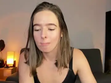 Chaturbate Live Sex Cam of lunahoney27