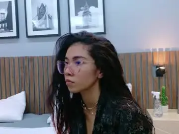 Chaturbate Free Live Porn of luna_roja25