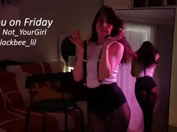 Chaturbate Free Live Porn of _blackbee_