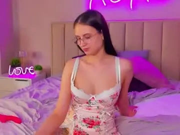 Chaturbate Sex Chat of shei1a_shy