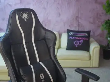 Chaturbate Free Live Porn of bright_diamonds_054