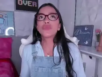 Chaturbate Sex Cam of amber_villalobos