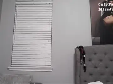 Chaturbate Watch Live Sex Cams of curvymodelmilf