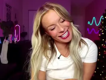 Chaturbate Nude Webcam of oliviaowens