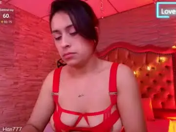 Chaturbate Live Sex Cam of roxanne_han