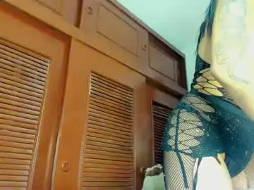 Chaturbate Live Sex Cam of mantis_wine