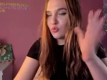 Chaturbate Live Sex Cam of caroline_kiparis