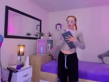 Chaturbate Live Sex Cam of celeste_blazze