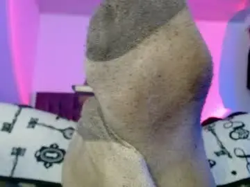 Chaturbate Watch Live Sex Cams of lillith_777