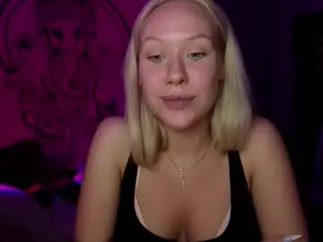 Chaturbate Watch Live Sex Cams of pureeangel