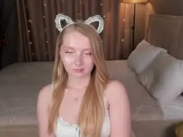 Chaturbate Live Sex Cam of betty__moore