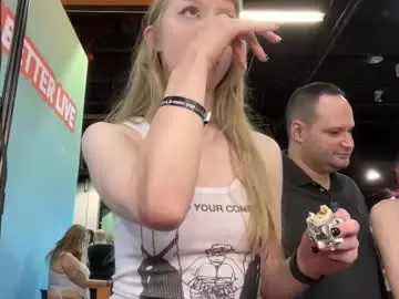 Chaturbate Adult Video Chat of eve003300