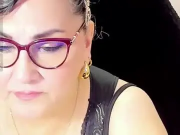 Chaturbate Live Sex Cam of cataleya_mom_