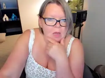 Chaturbate Watch Live Sex Cams of shannonshine