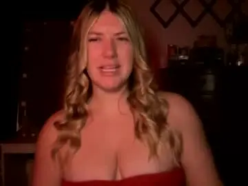 Chaturbate Live Sex Cam of allyanalangel