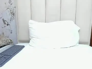 Chaturbate Live Sex Cam of mileyjoas