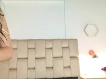 Chaturbate Adult Video Chat of katia_moree