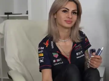 Chaturbate Live Sex Cam of tiffanymaze