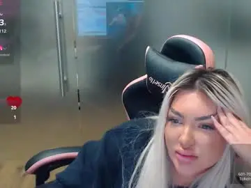 Chaturbate Adult Video Chat of sarahstone_