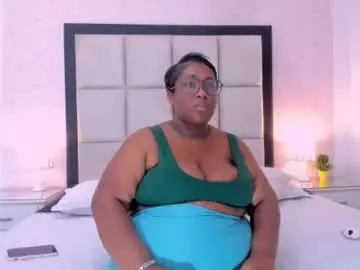 Chaturbate Best live sex cam show of treisyvixen