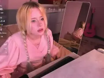 Chaturbate Best live sex cam show of kiki_peach
