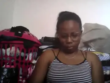 Chaturbate Live Sex Cam of aicha_boobs
