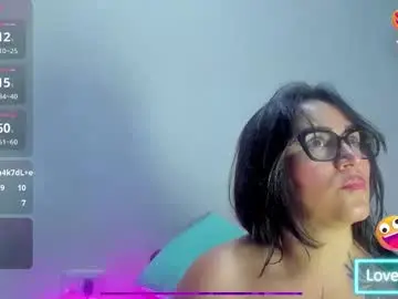 Chaturbate Live Sex Cam of haileystonei