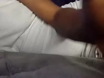 Chaturbate Watch Live Sex Cams of petite_loverr