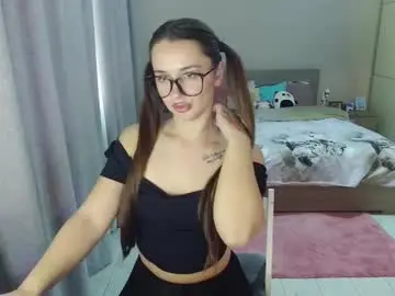 Chaturbate Live Sex Cam of kristall_xxx