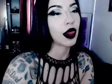 Chaturbate Live Sex Cam of emearld_black