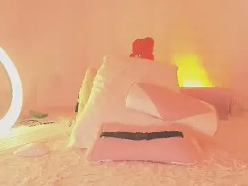 Chaturbate Live Sex Cam of lili_tay